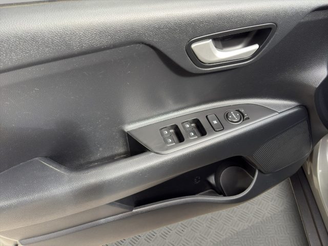 KIA Stonic usata, con Specchietti laterali elettrici