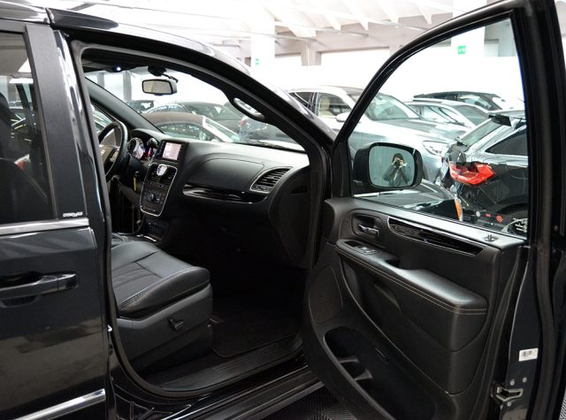 LANCIA Voyager usata, con Alzacristalli elettrici