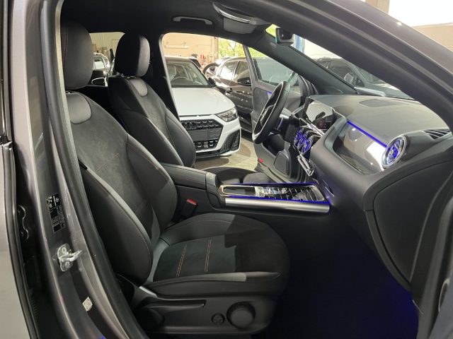 MERCEDES-BENZ GLA 200 usata, con Interni in pelle