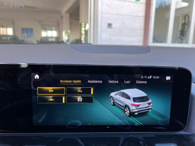 MERCEDES-BENZ GLA 200 usata 25