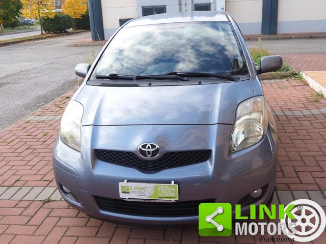 TOYOTA Yaris usata, con Airbag