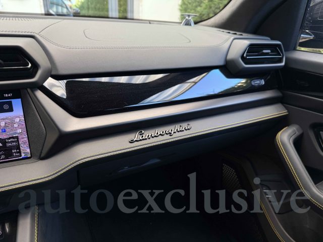 LAMBORGHINI Urus usata 14
