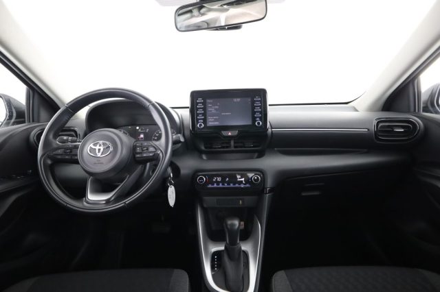 TOYOTA Yaris usata 4