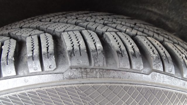 TOYOTA Corolla usata, con Pneumatici estivi