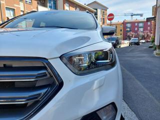 FORD Kuga usata, con Touch screen