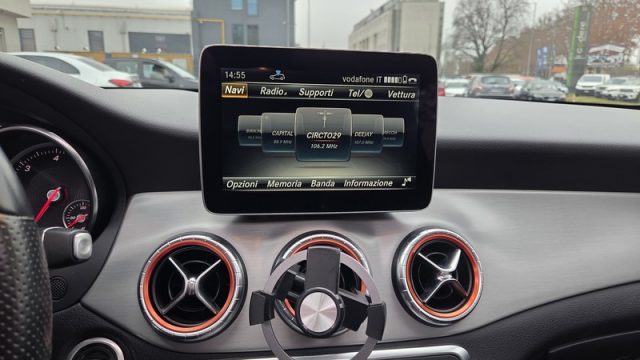 MERCEDES-BENZ CLA 220 usata, con Volante multifunzione