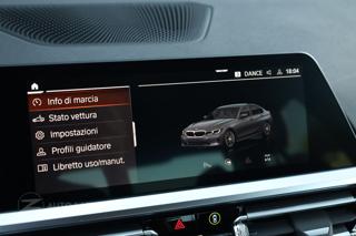 BMW 318 usata, con Fari full-led