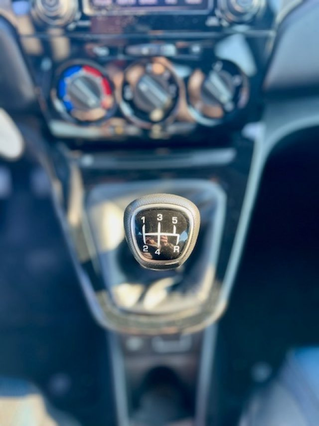LANCIA Ypsilon usata, con Volante in pelle
