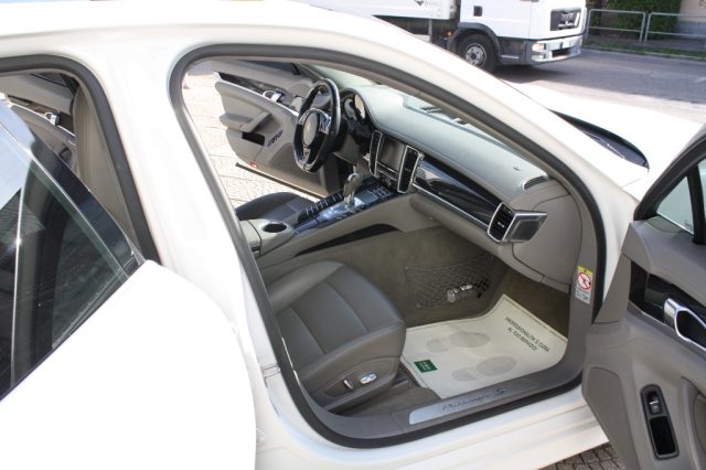 PORSCHE Panamera usata, con Fari Xenon