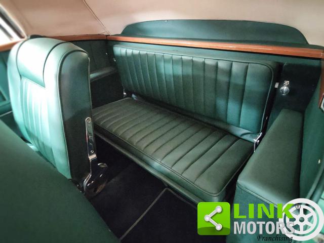 MERCEDES-BENZ 220 usata 8