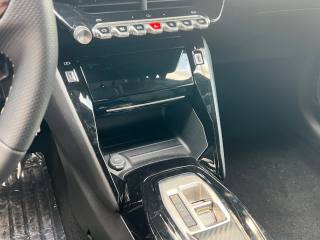 PEUGEOT 208 usata, con Bracciolo