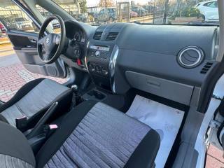 SUZUKI SX4 usata, con Isofix