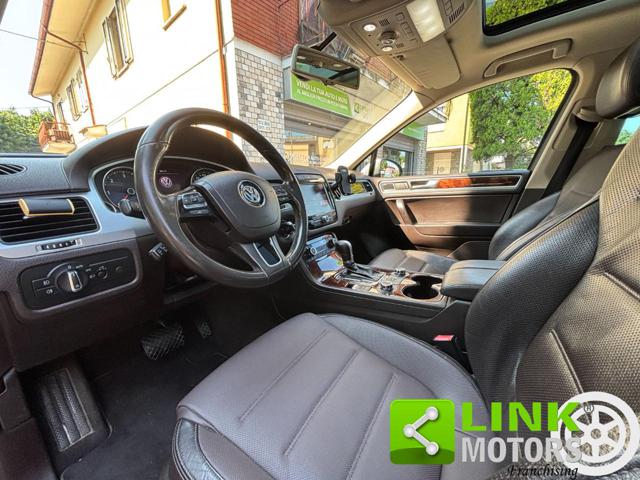 VOLKSWAGEN Touareg usata, con ESP