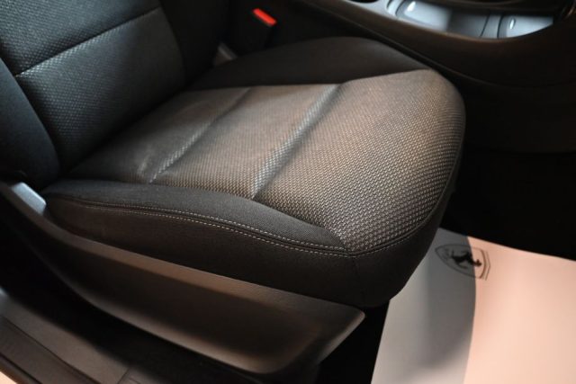 MERCEDES-BENZ GLA 180 usata 68