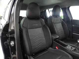 JEEP Avenger usata, con Volante in pelle