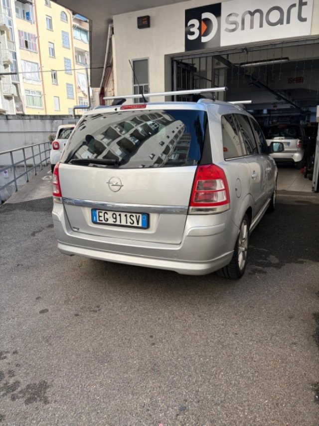 OPEL Zafira usata, con Airbag laterali