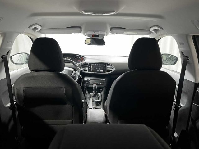 PEUGEOT 308 usata, con Sensori di parcheggio posteriori