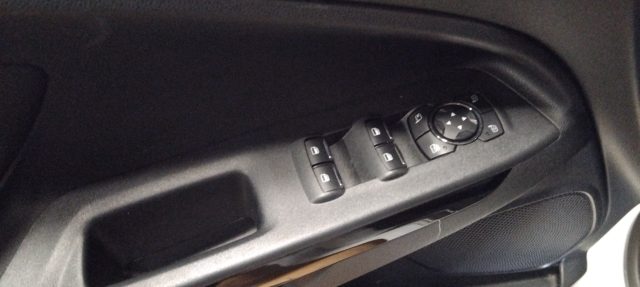 FORD EcoSport usata, con Specchietti laterali elettrici