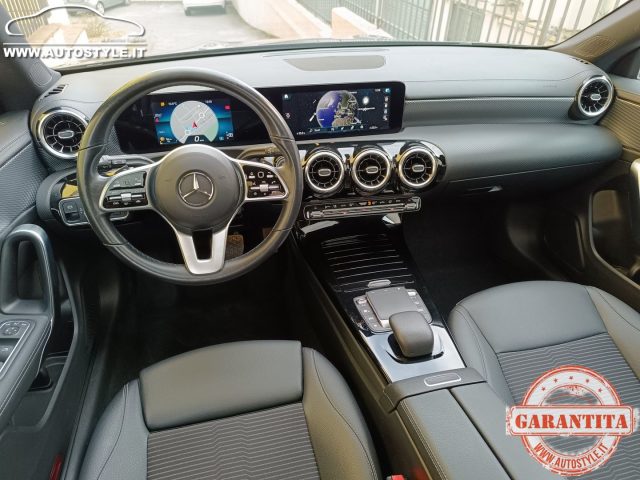 MERCEDES-BENZ CLA 180 usata, con Sistema di avviso di distanza