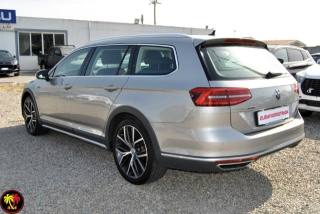 VOLKSWAGEN Passat usata, con Volante in pelle