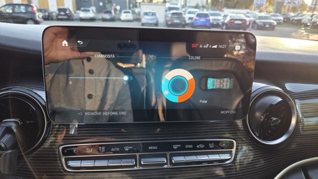 MERCEDES-BENZ V 300 usata, con Portellone posteriore elettrico