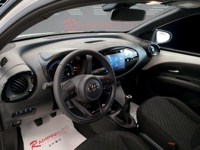 TOYOTA Aygo X usata 13