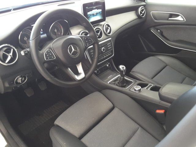 MERCEDES-BENZ GLA 200 usata, con Boardcomputer
