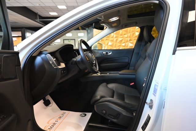 VOLVO XC60 usata 22