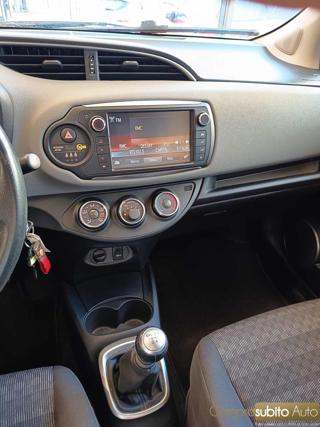 TOYOTA Yaris usata, con Servosterzo
