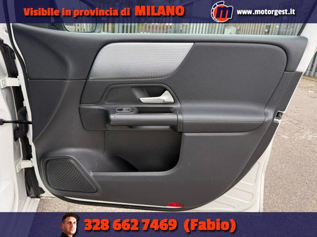 MERCEDES-BENZ B 180 usata, con Touch screen