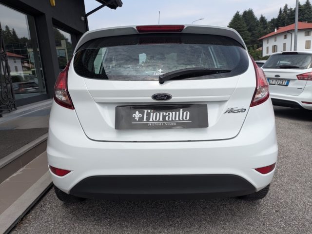 FORD Fiesta usata, con Autoradio
