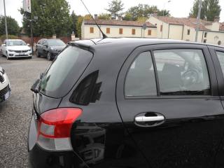 TOYOTA Yaris usata 52