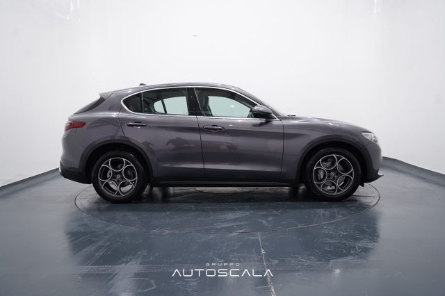 ALFA ROMEO Stelvio usata, con Cerchi in lega