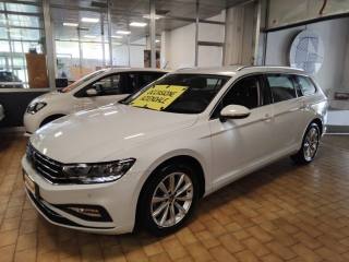 VOLKSWAGEN Passat usata, con Airbag laterali
