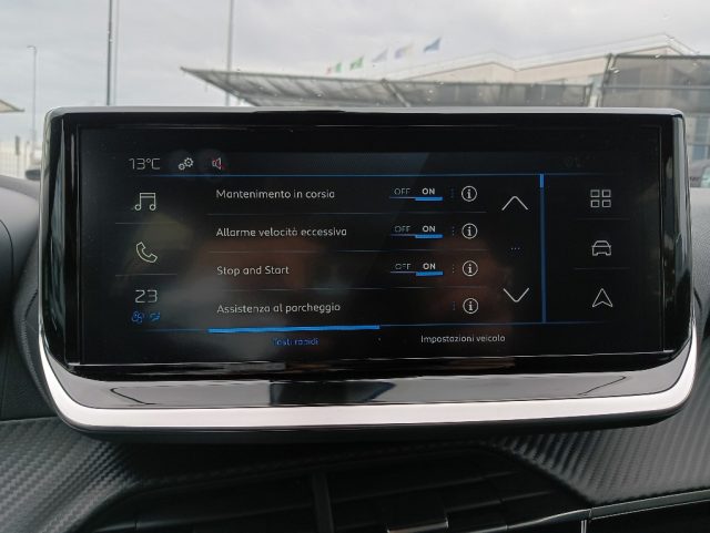 PEUGEOT 2008 usata, con Volante in pelle