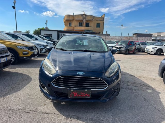 FORD Fiesta usata, con ABS