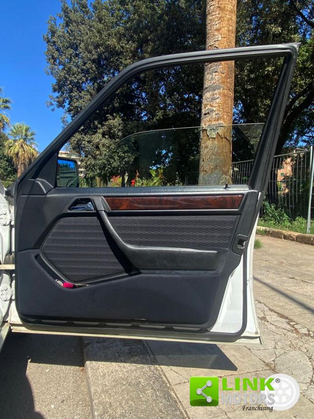 MERCEDES-BENZ 200 usata 19