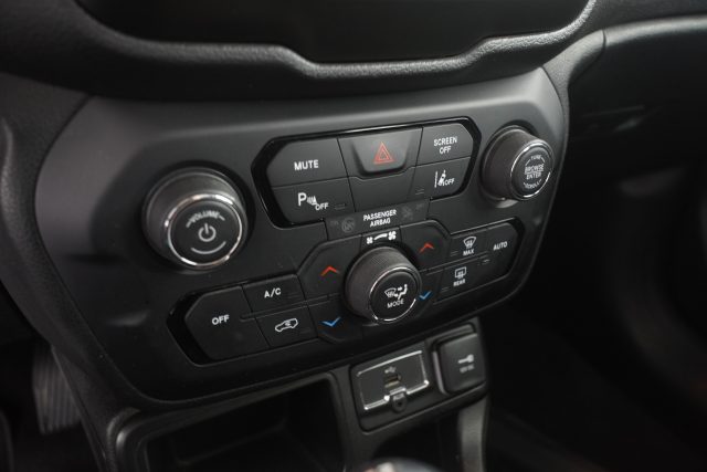 JEEP Renegade usata 15