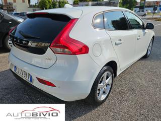 VOLVO V40 usata, con Autoradio
