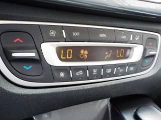 RENAULT Scenic usata, con Climatizzatore automatico, 2 zone