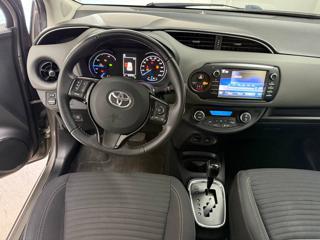 TOYOTA Yaris usata, con Controllo automatico clima