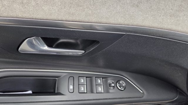 PEUGEOT 3008 usata, con Immobilizzatore elettronico