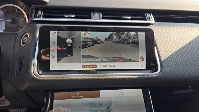LAND ROVER Range Rover Velar usata, con Volante multifunzione