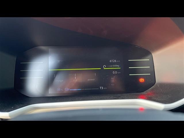 DACIA Spring usata, con USB