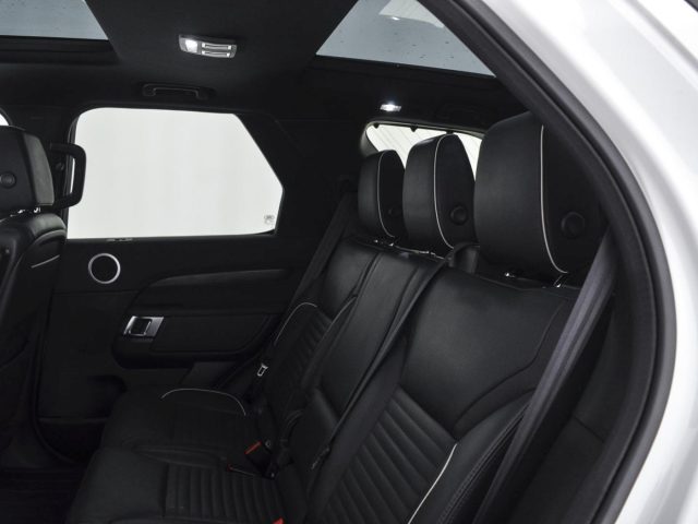 LAND ROVER Discovery usata 12
