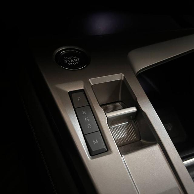 PEUGEOT 308 usata, con Luci diurne LED