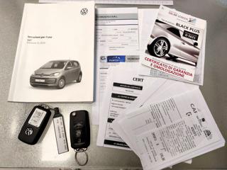 VOLKSWAGEN up! usata, con Park Distance Control