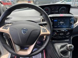 LANCIA Ypsilon usata, con Fendinebbia