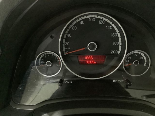 VOLKSWAGEN up! usata, con Tetto panorama