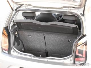 VOLKSWAGEN up! usata, con Pacchetto invernale